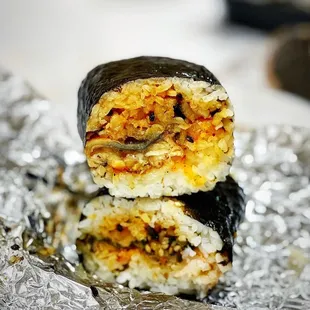 Unagi, Crawfish Musubi 7&apos;&apos; Log | ig: eats.w.eva