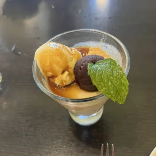 Homemade sesame pudding