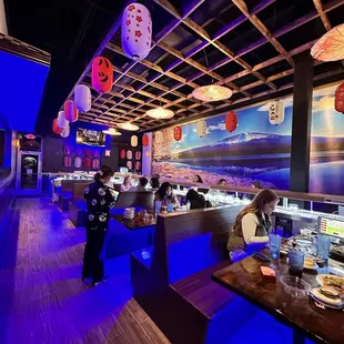 Revolving sushi dining area