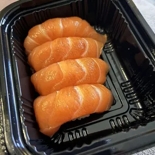 Sake nigiri