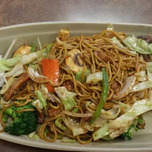 Chicken yakisoba lunch special