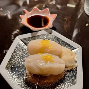 Hotate(Scallop) sushi