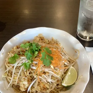 Chicken Pad Thai Lunch