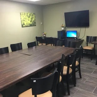 Our meeting room is available for your use!