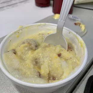Grits cheese and bacon.
