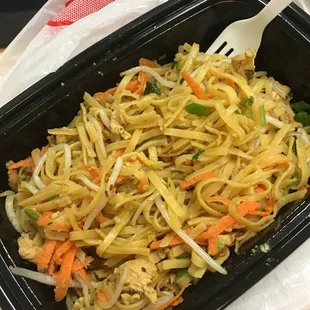 Chicken pad Thai