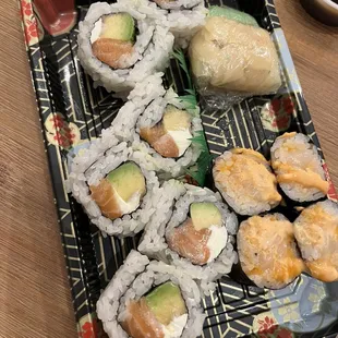 Spicy Scallop Roll, Pilla Roll
