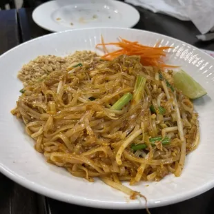 Pad Thai with chicken