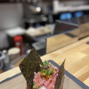 uni toro handroll