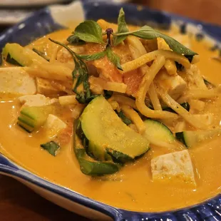 Red Curry w/tofu (vegan)