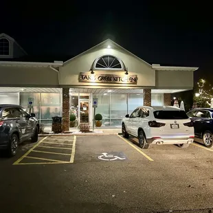 Taki&apos;s Greek Kitchen