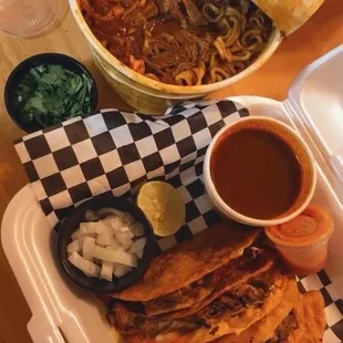 Quesabirria &amp; Birria Maruchan
