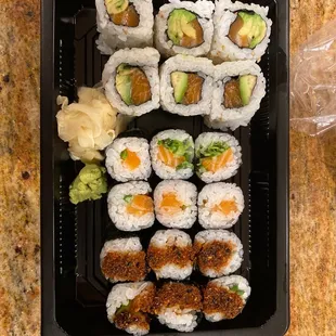 Salmon Lovers Roll Combos