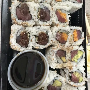 Tuna Lovers Roll Combos