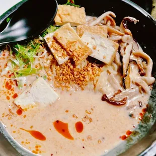 Vegan coconut curry ramen