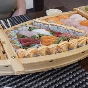 sushi, food, sashimi, sushi and sashimi