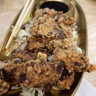 food, chicken wings and fried chicken