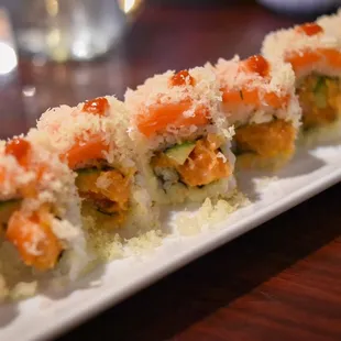 Spicy salmon roll with added crunch