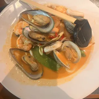 Thai Seafood Udon Noodle