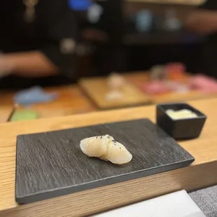 Fresh scallop (hotate)