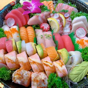 sushi, sashimi, sushi and sashimi, food
