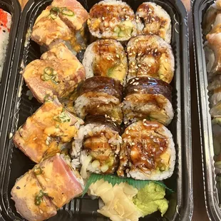 Godzilla Roll, Super Jumbo Spider Roll Left to Right