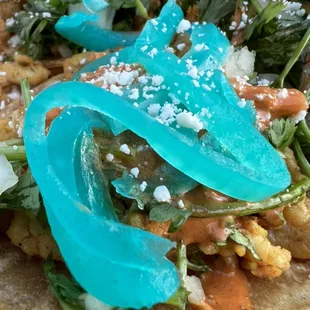 Talavera pickled onions