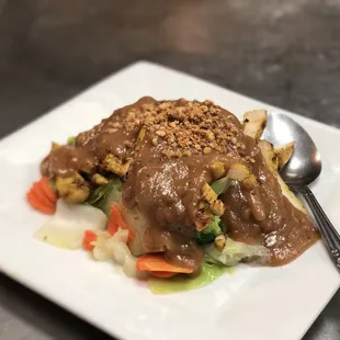 Lemongrass CH with penut sauce on top...!!!!