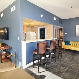 Suite #2 Dining Area