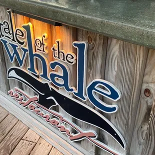 Outdoor bar while you wait to be seated