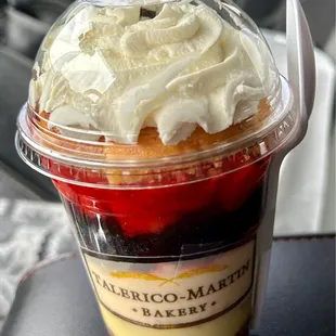 Atomic cake-in-a Cup