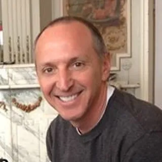 Mike R.