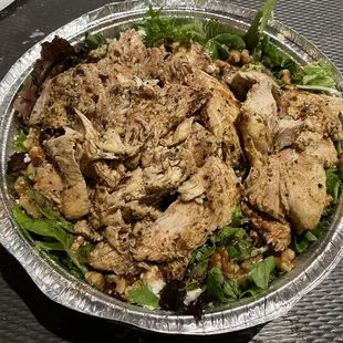 Talia&apos;s Salad with chicken