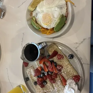 Build your own skillet (Denver style with avocado) with Very Berry Crepes
