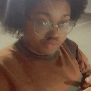 Nia G.