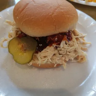Shredded chicken sandwich