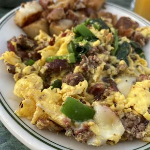 Wheres&apos;s Waldo scramble - ground beef, jalepenos, bacon