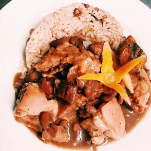 Stew Peas w/ pigtail &amp; oxtails