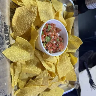 Pico de Gallo and Chips