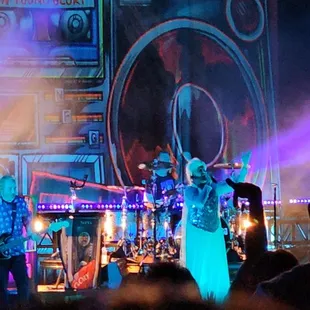 Frozen - "Let it go" cover - New Found Glory. Yes, Jordan dressed as Elsa