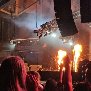 Pyrotechnics - Shinedown OCT 2023