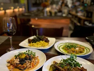 Plas Food and Drink