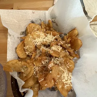 Garlic parm fries