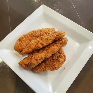 chicken wings and fried chicken, food