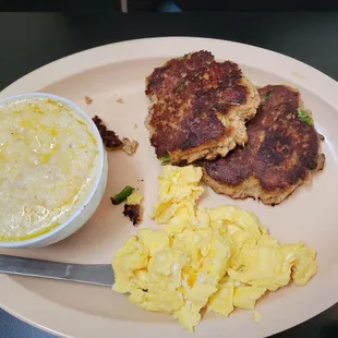 Salmon croquettes, eggs and grits