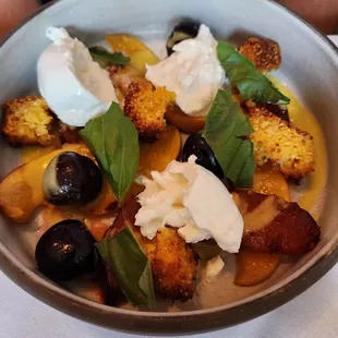 Stone fruit with burrata