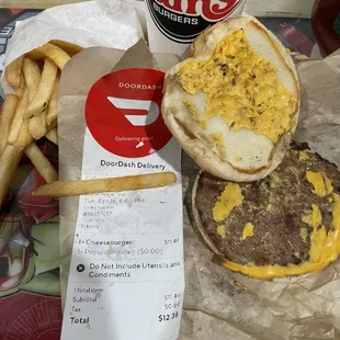 Plain cheeseburger