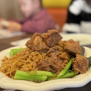 Beef briskets noodles