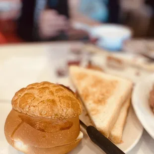 a sandwich with peanut butter and jelly