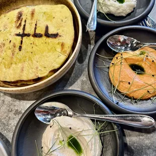 Turmeric pita and dips